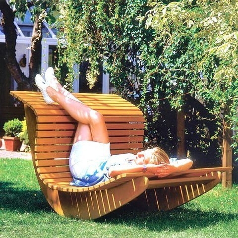 Кресло – качалка для сада своими руками