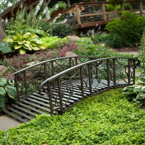 Садовые мостики как элемент дизайна участка