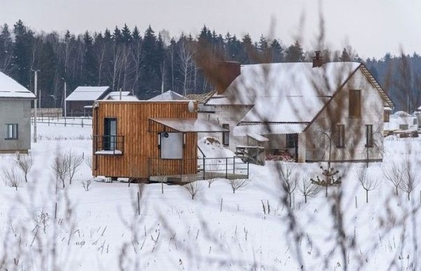 Ещё одна история про микро-дом и его владельцев, живущих Белоруссии.