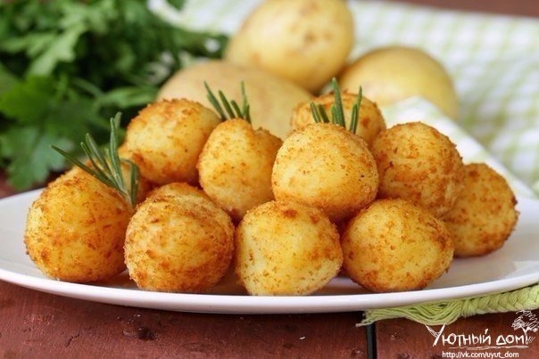 Картофельные шарики с сыром - отличный, необычный гарнир!