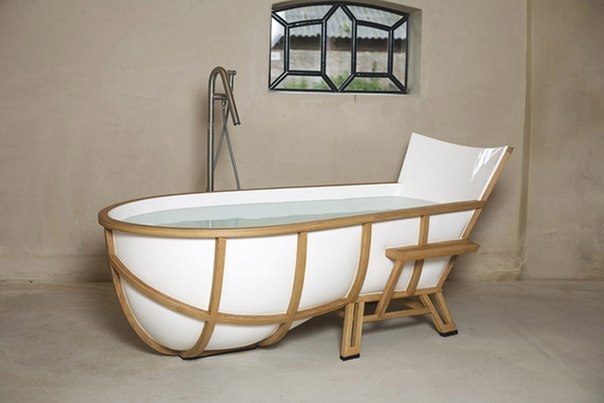 Оригинальное кресло-ванна явилось плодом фантазии дизайнера Томаса Линссена из голландской компании «Studio Thol».