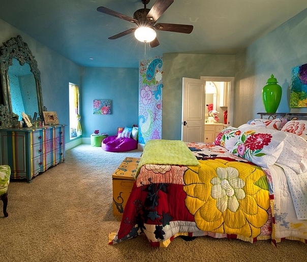 Интерьер комнаты девочки в стиле богемный шик.