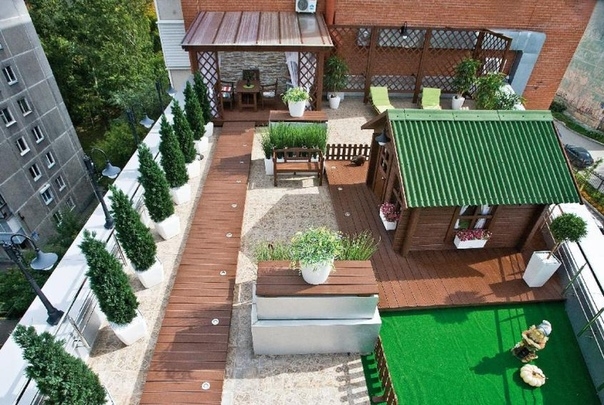 Как Вам идея террасы с домом на крыше многоэтажного дома?